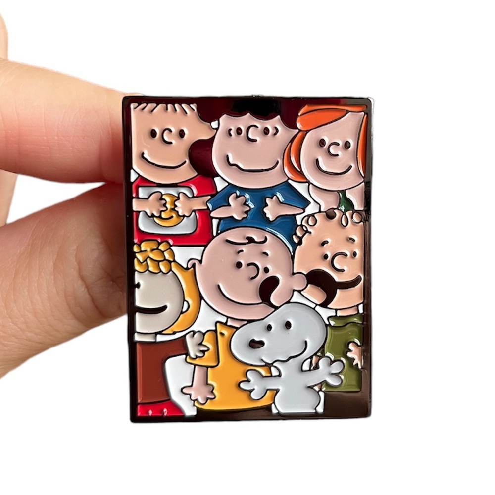 Snoopy / Peanuts Enamel Pin